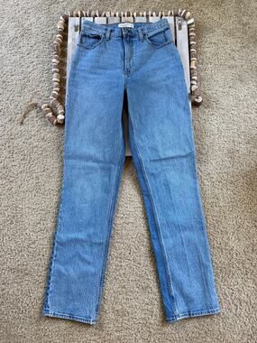 Abercrombie & Fitch The 90s Straight Ultra High Rise Jeans